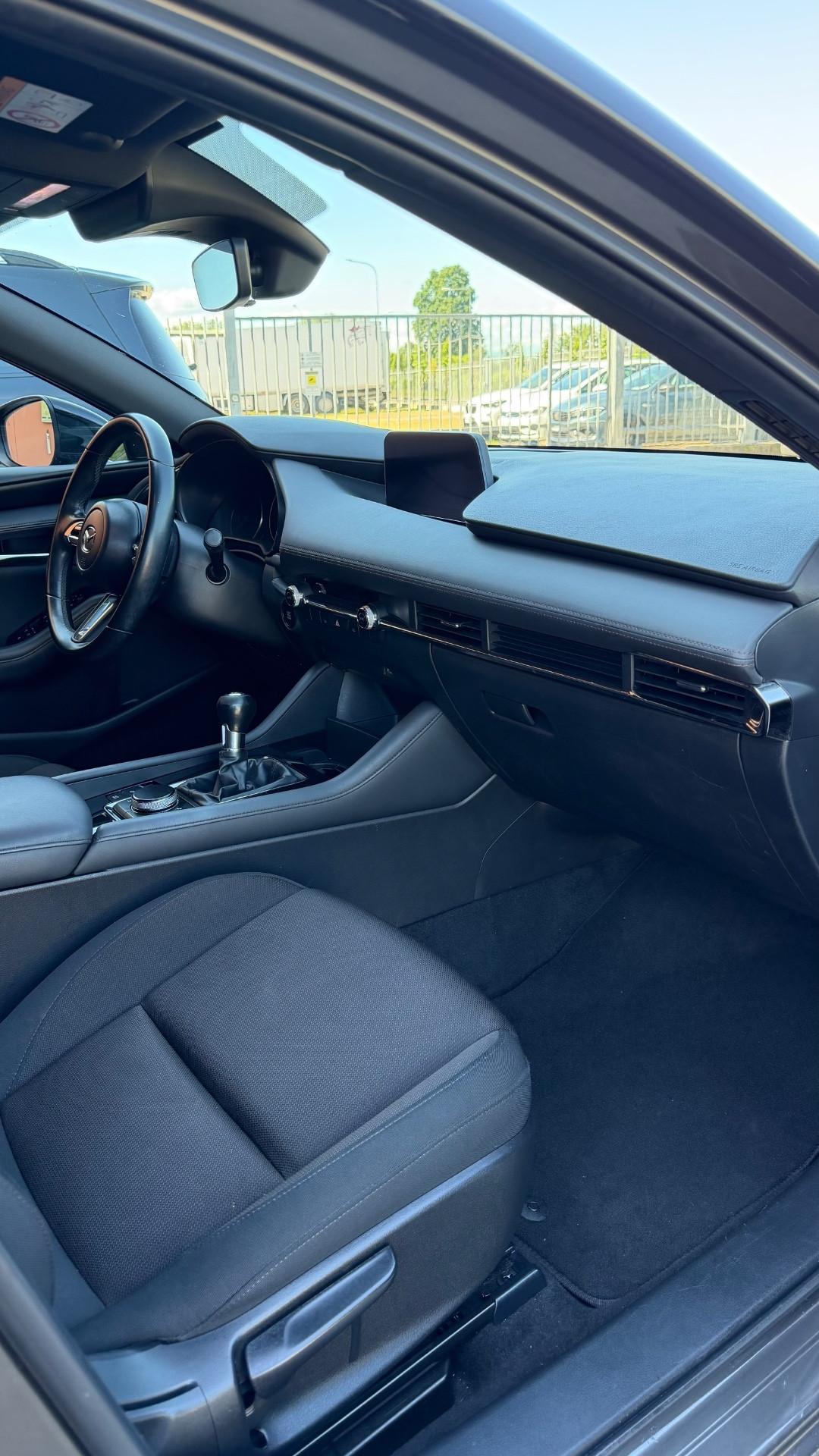 Mazda 3 1.8L Skyactiv-D Exclusive