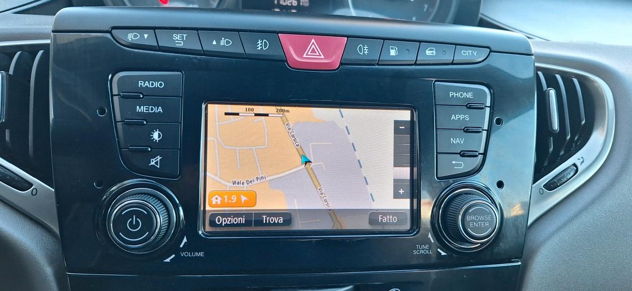 Lancia Ypsilon 1.2 69 CV 5 porte GPL Ecochic Silver