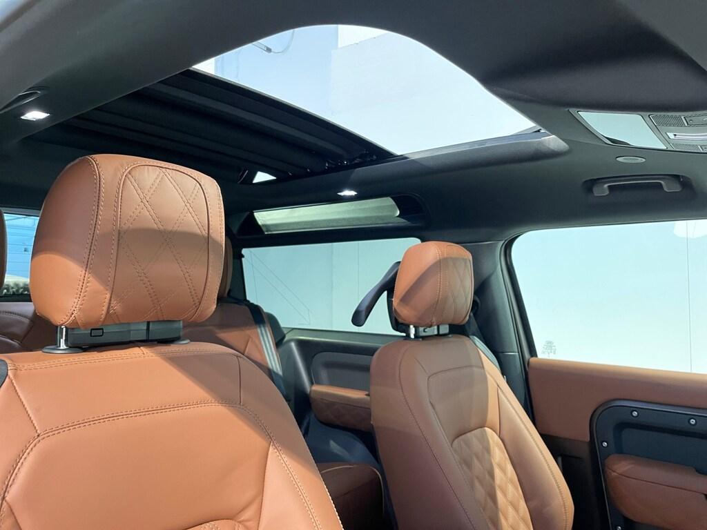 Land Rover Defender 90 X-Dynamic SE 200cv