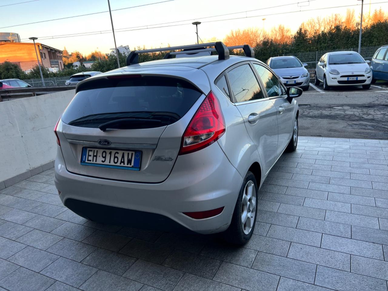 Ford Fiesta 1.4 5 porte Bz.- GPL Titanium