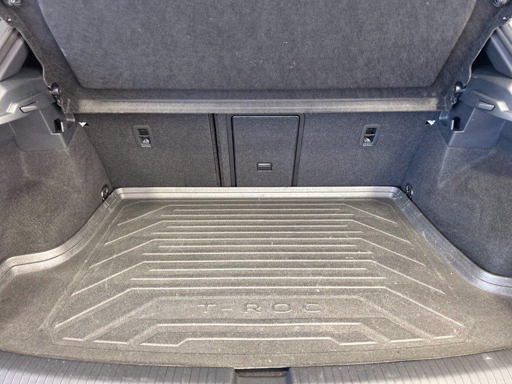 VOLKSWAGEN T-roc 1.5 tsi r-line del 2023