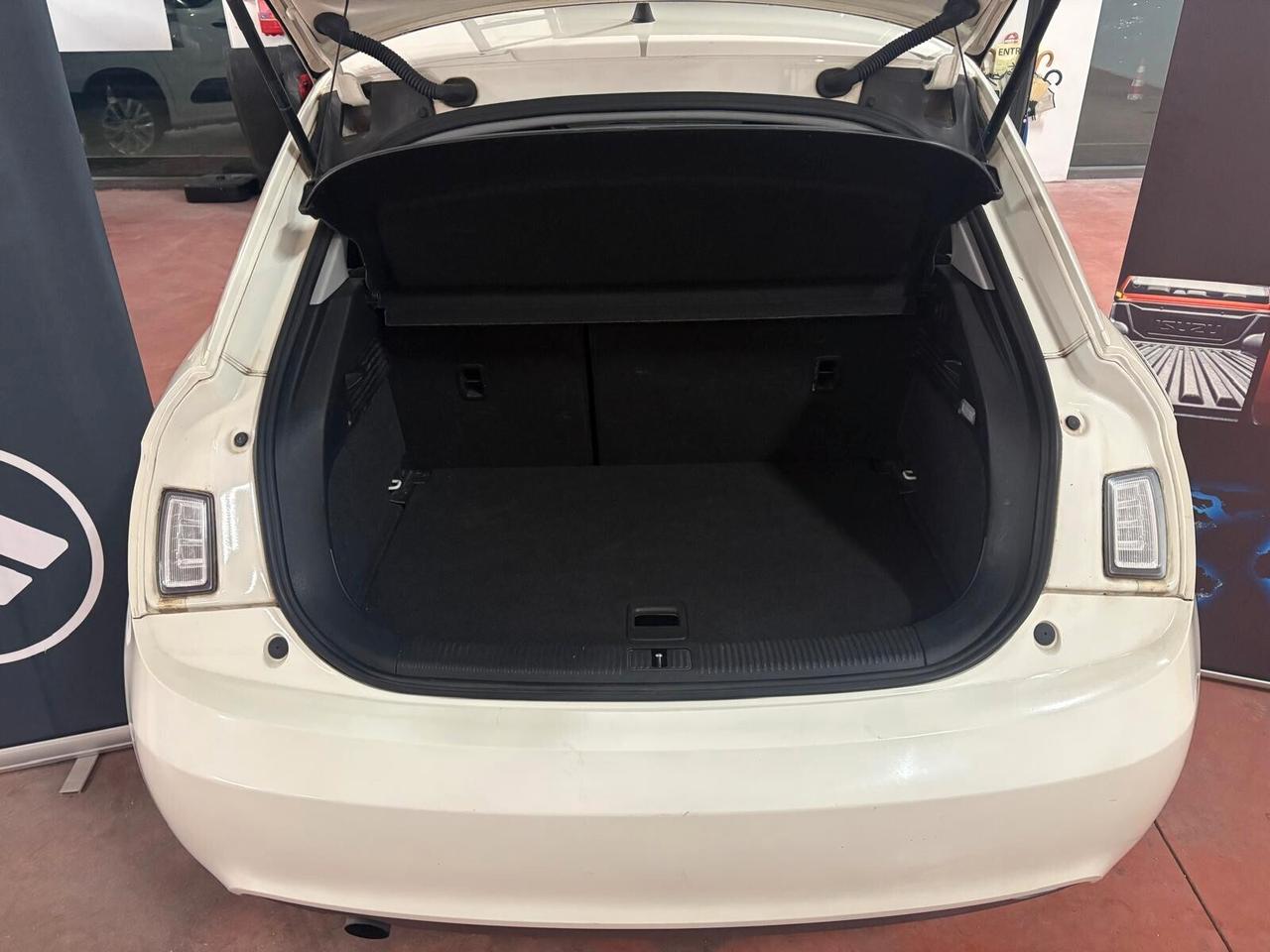 AUDI A1 Benzina 1200 TFSI CV 85 Km 173.884 certificati PER NEOPATENTATI Garanzia 12 mesi