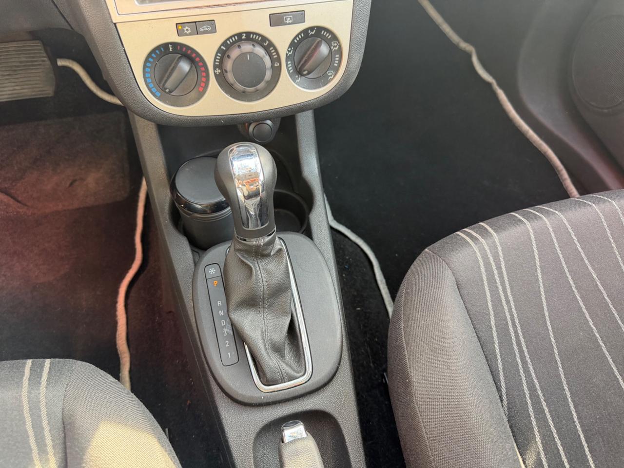 Opel Corsa 1.4 BENZINA CAMBIO AUTOMATICO