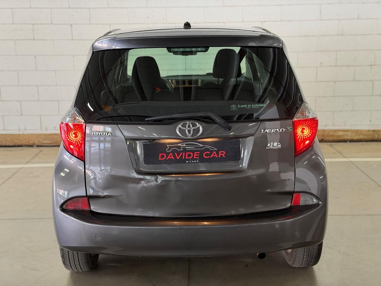 Toyota Verso-S 1.3 MT Active