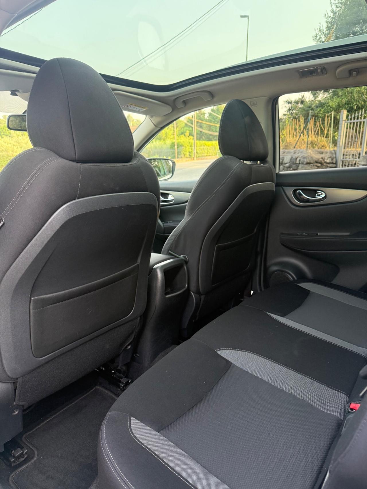 Nissan Qashqai 1.5 dCi Tekna tetto panoramico
