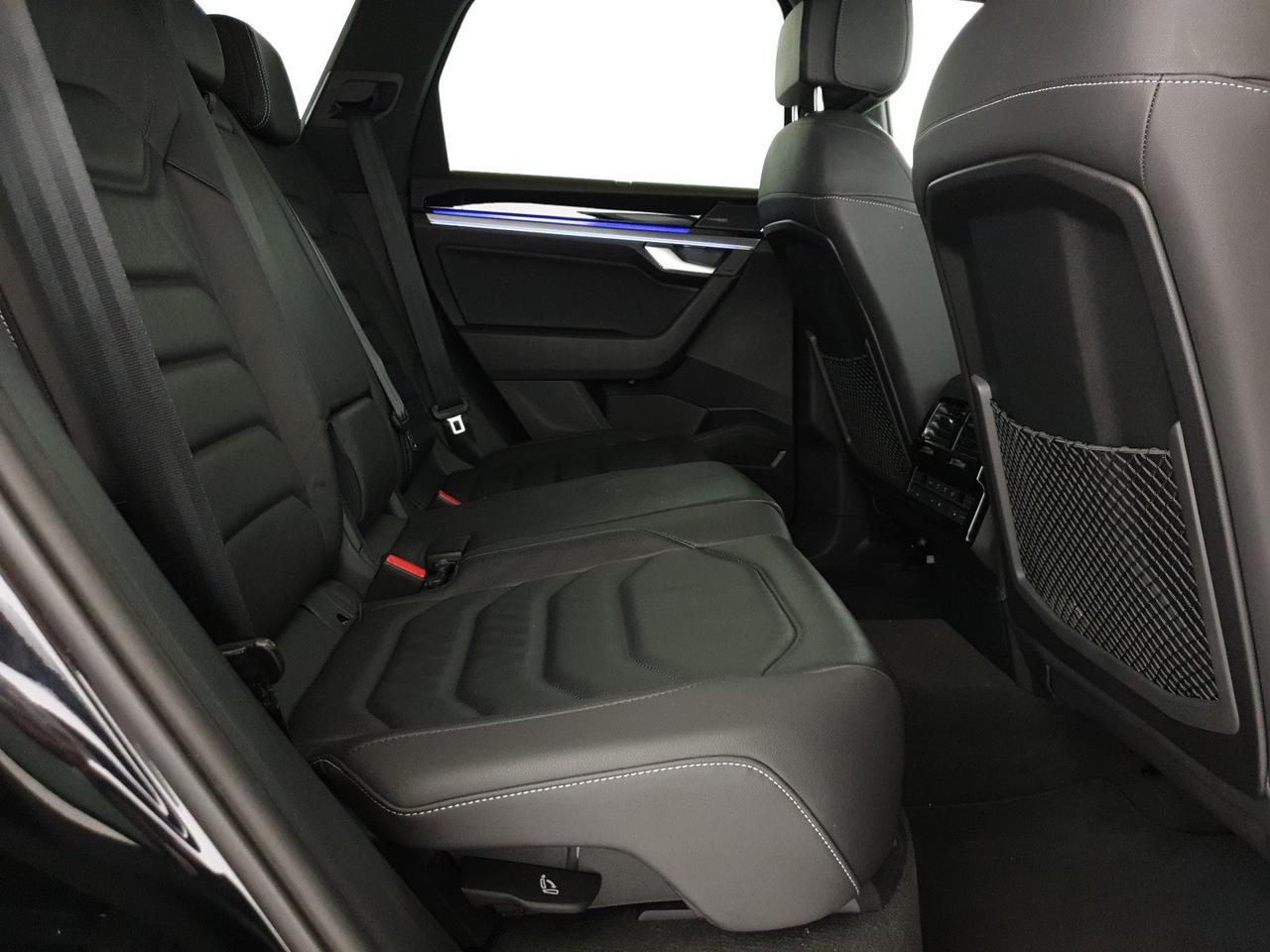 Volkswagen Touareg 3.0 v6 tdi elegance r-line exterior pack 286cv tiptronic