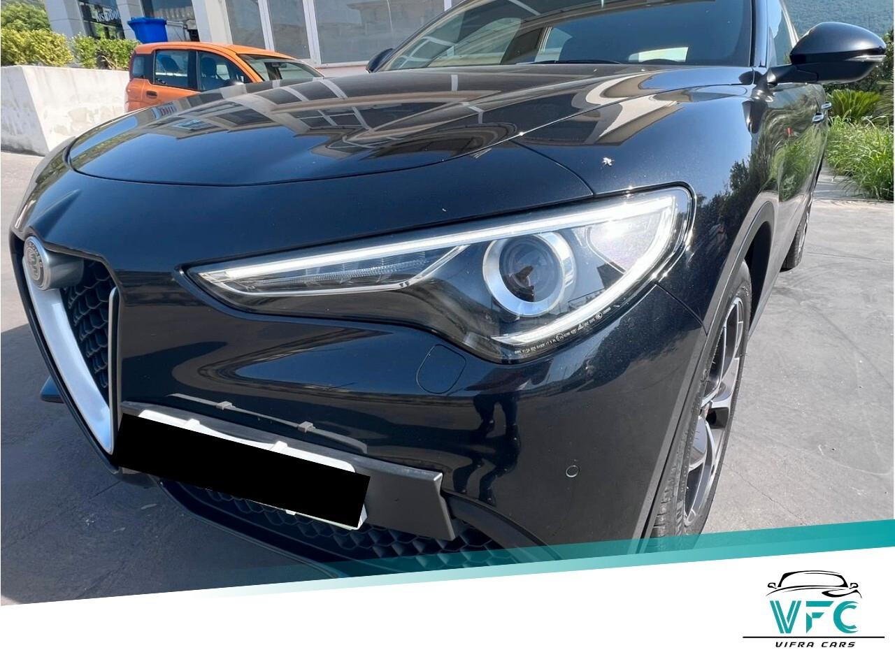 Alfa Romeo Stelvio 2.2 Turbodiesel 160 CV AT8 RWD Business