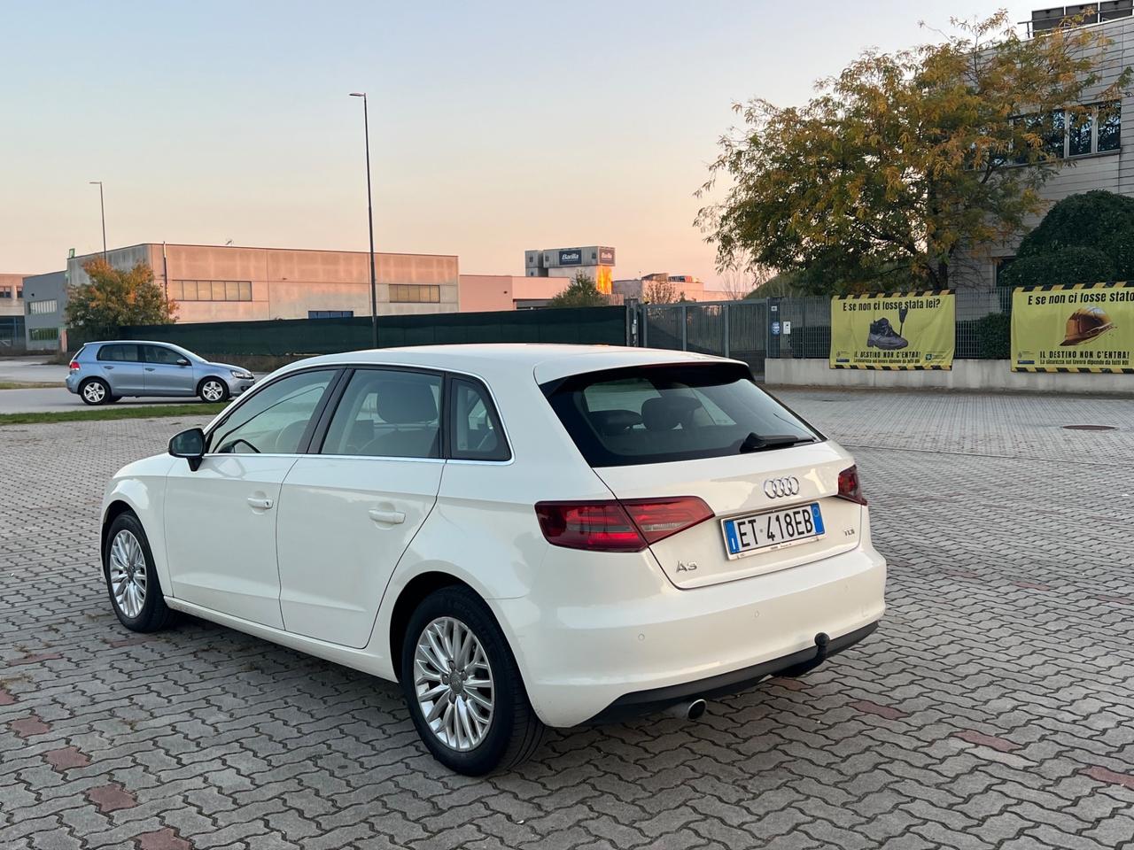 Audi A3 SPB 1.6 TDI Ambiente
