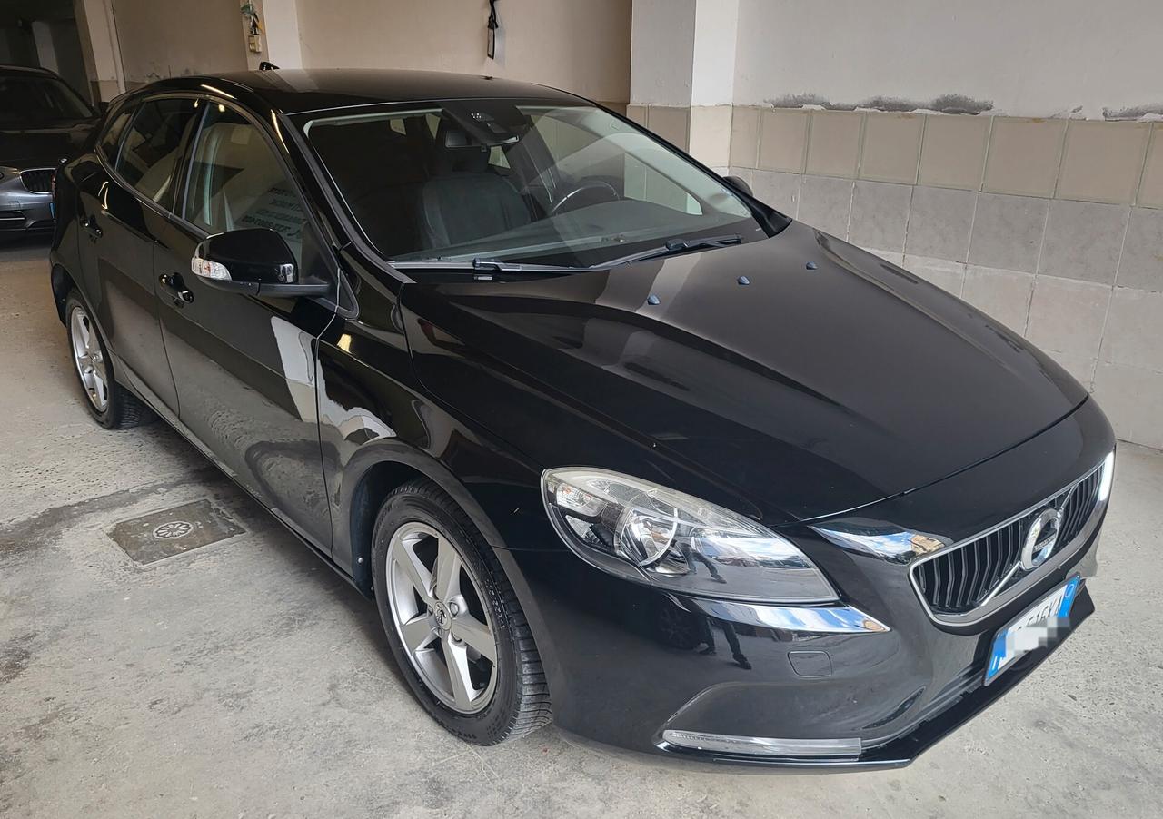 Volvo V40 D3 Momentum