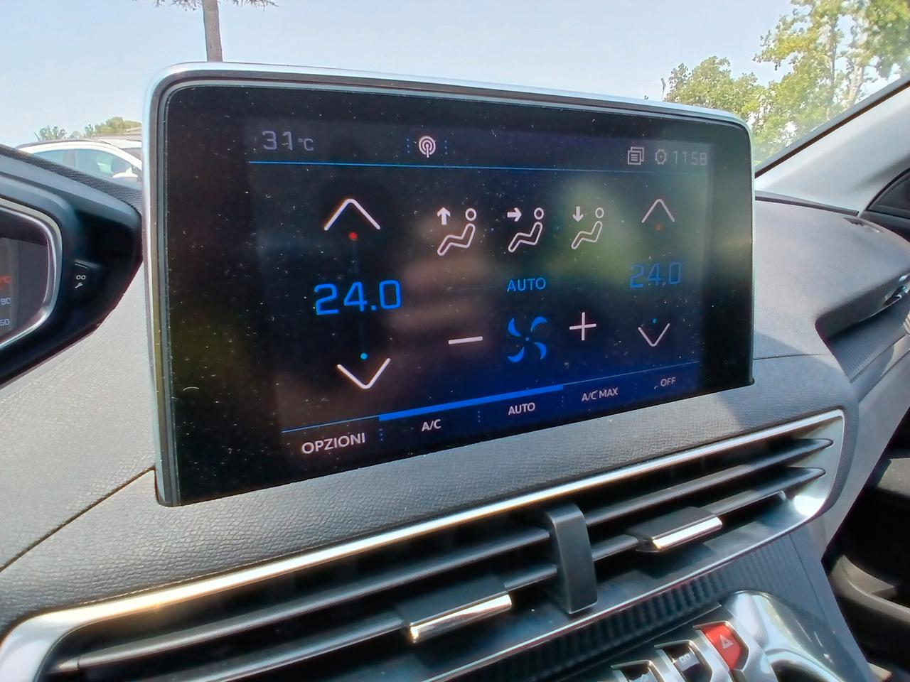 Peugeot 3008 BlueHDi 130 S&S EAT8 Business