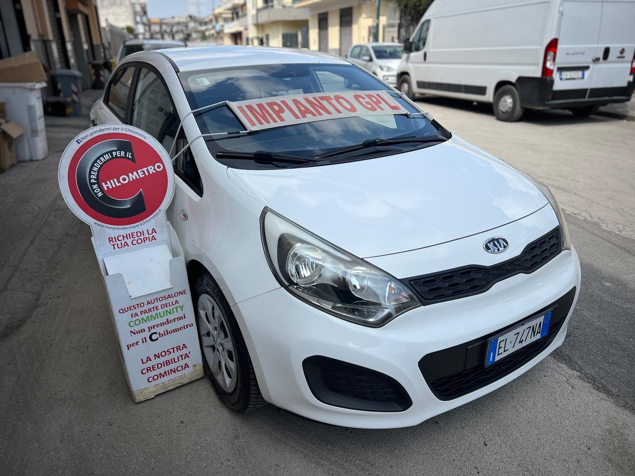 Kia Rio 1.2 Benzina/GPL Anno 2013 165,000 Km