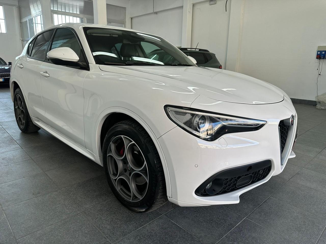 Alfa Romeo Stelvio 2.2 Turbodiesel 180 CV AT8 Q4 Executive