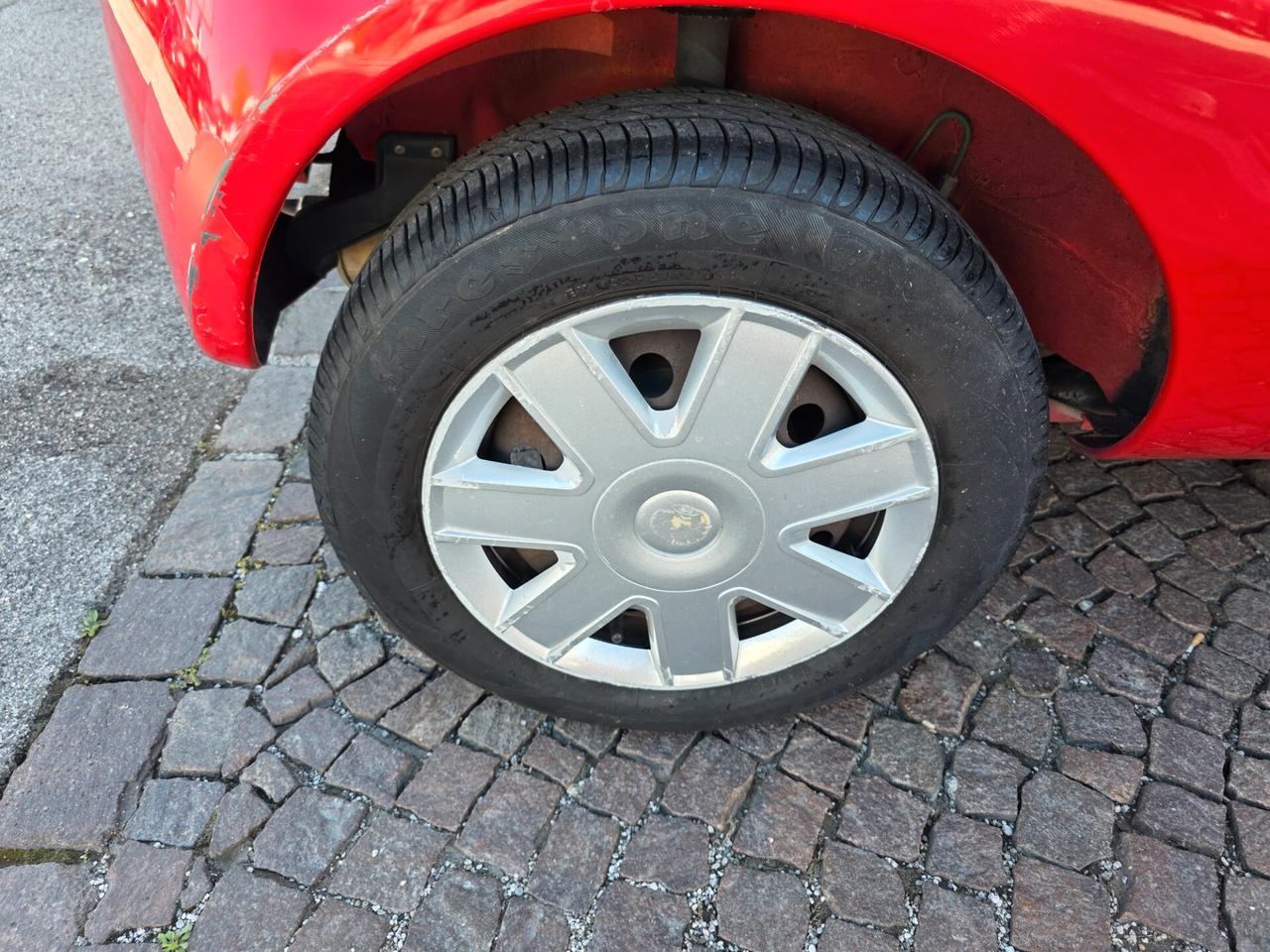 Ford Ka 1.3 con 59.000km Neopatentati ok