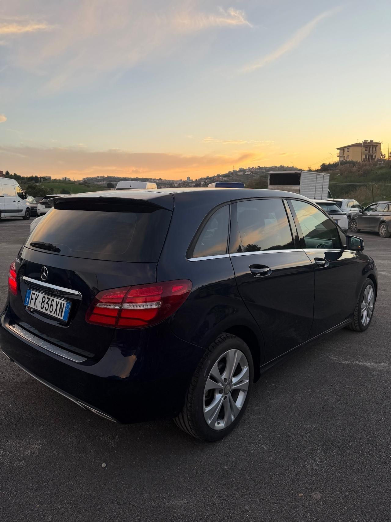 Mercedes-benz B 180 d Business