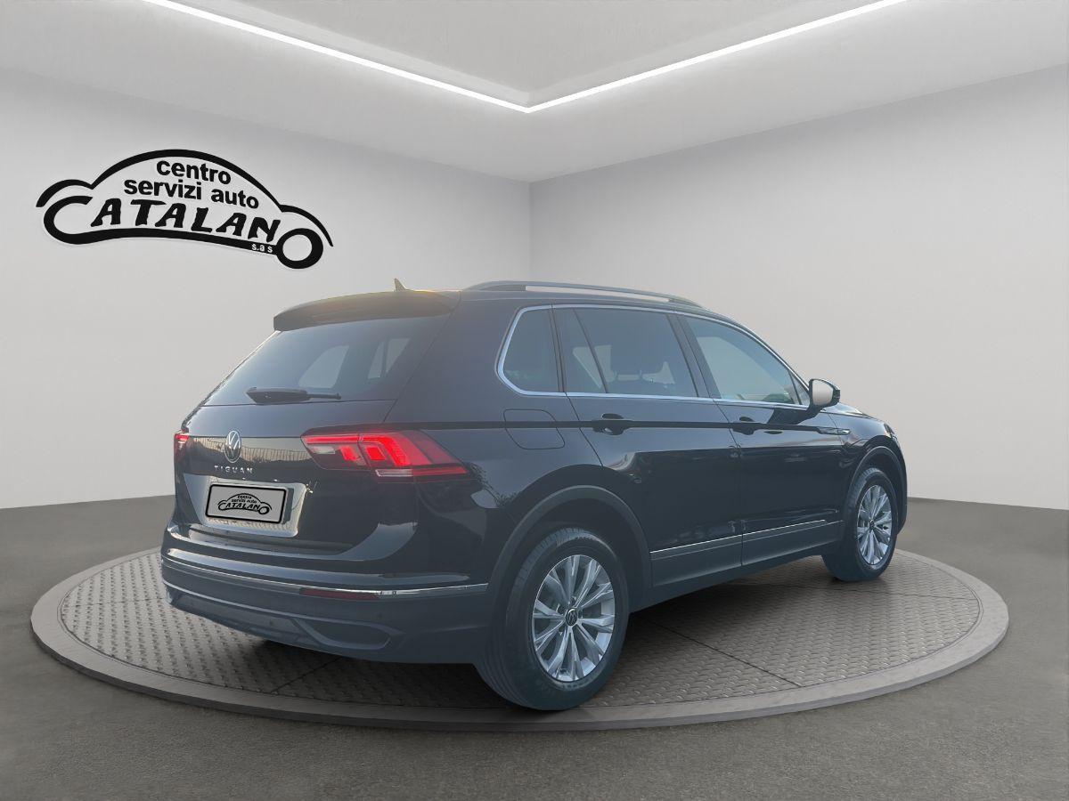 VOLKSWAGEN - Tiguan - 2.0 TDI 150cv DSG Executive BMT