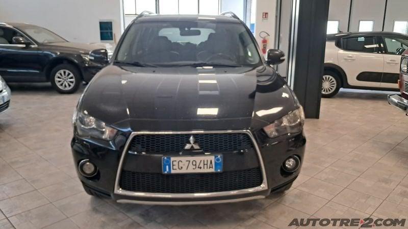 Mitsubishi Outlander Outlander 2.2 DI-D Intense DPF