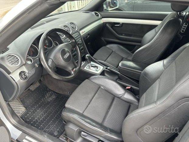 AUDI - A4 Cabrio - Cabriolet 2.5 V6 TDI AUTOMATICA