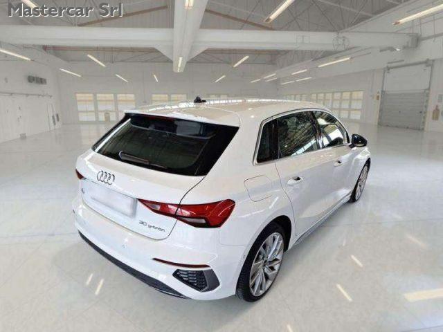 AUDI A3 Sportback 30 1.5 g-tron S line s-tronic GE929CL
