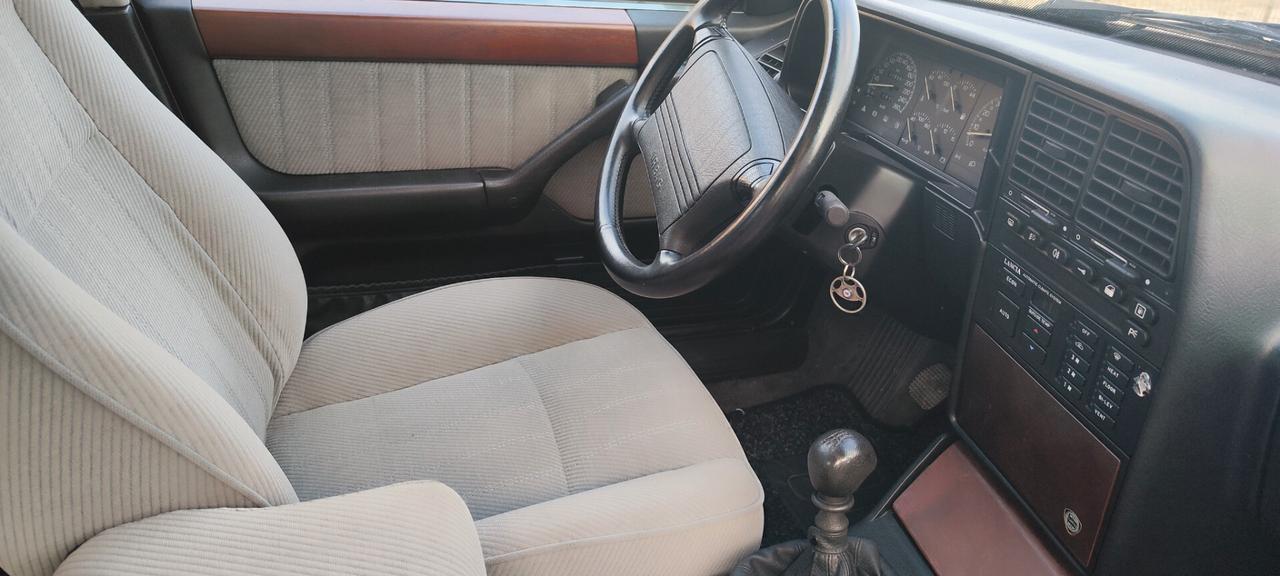 Lancia Thema 2.0 i.e. turbo 16V cat LX (TETTO - ASI)
