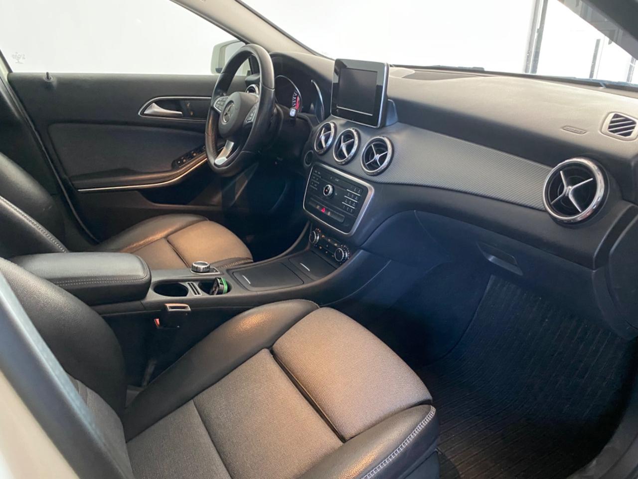 Mercedes-benz GLA 180 d Sport
