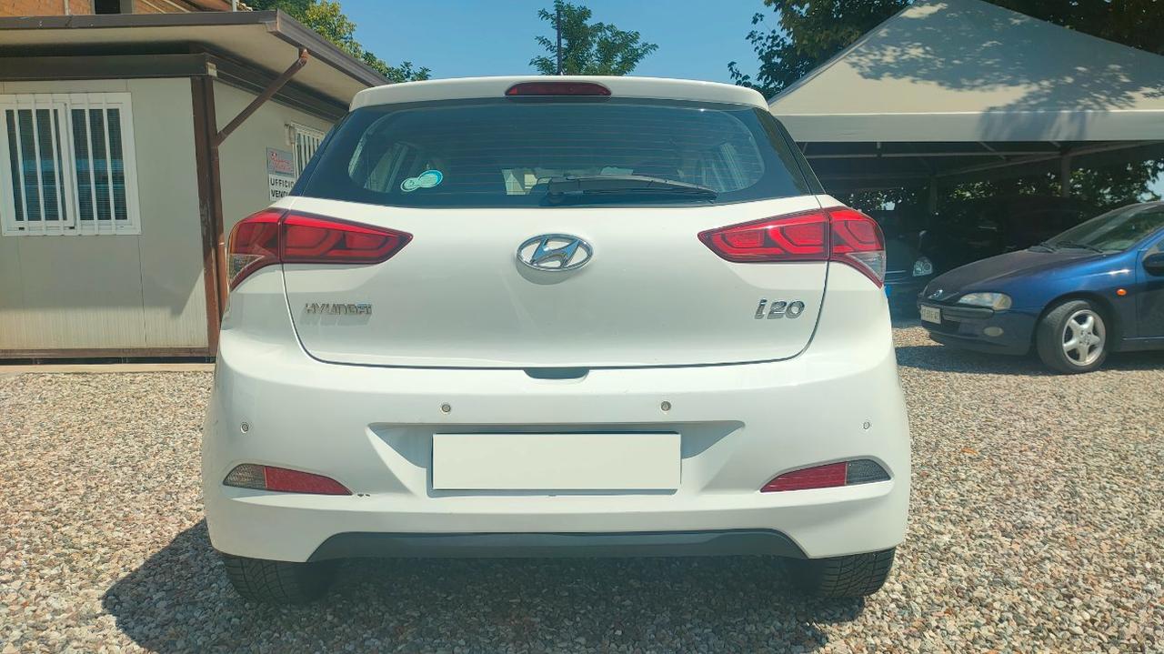 Hyundai i20 5 Porte 1.1 crdi Comfort 75cv
