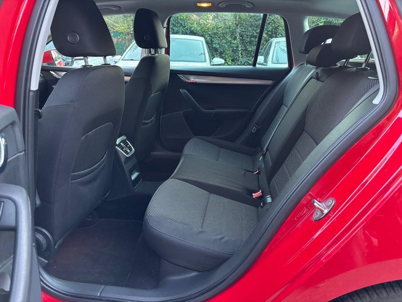 Skoda Octavia 1.4 TSI Wagon Executive G-Tec OK Neopatentati