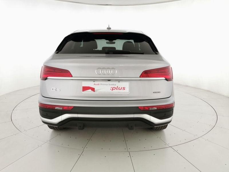 Audi Q5 Sportback 40 2.0 tdi mhev 12V S line quattro s-tronic