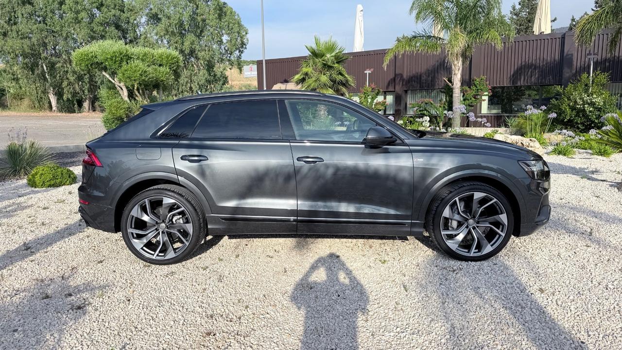 Audi Q8 50 TDI 286 CV quattro tiptronic Sport