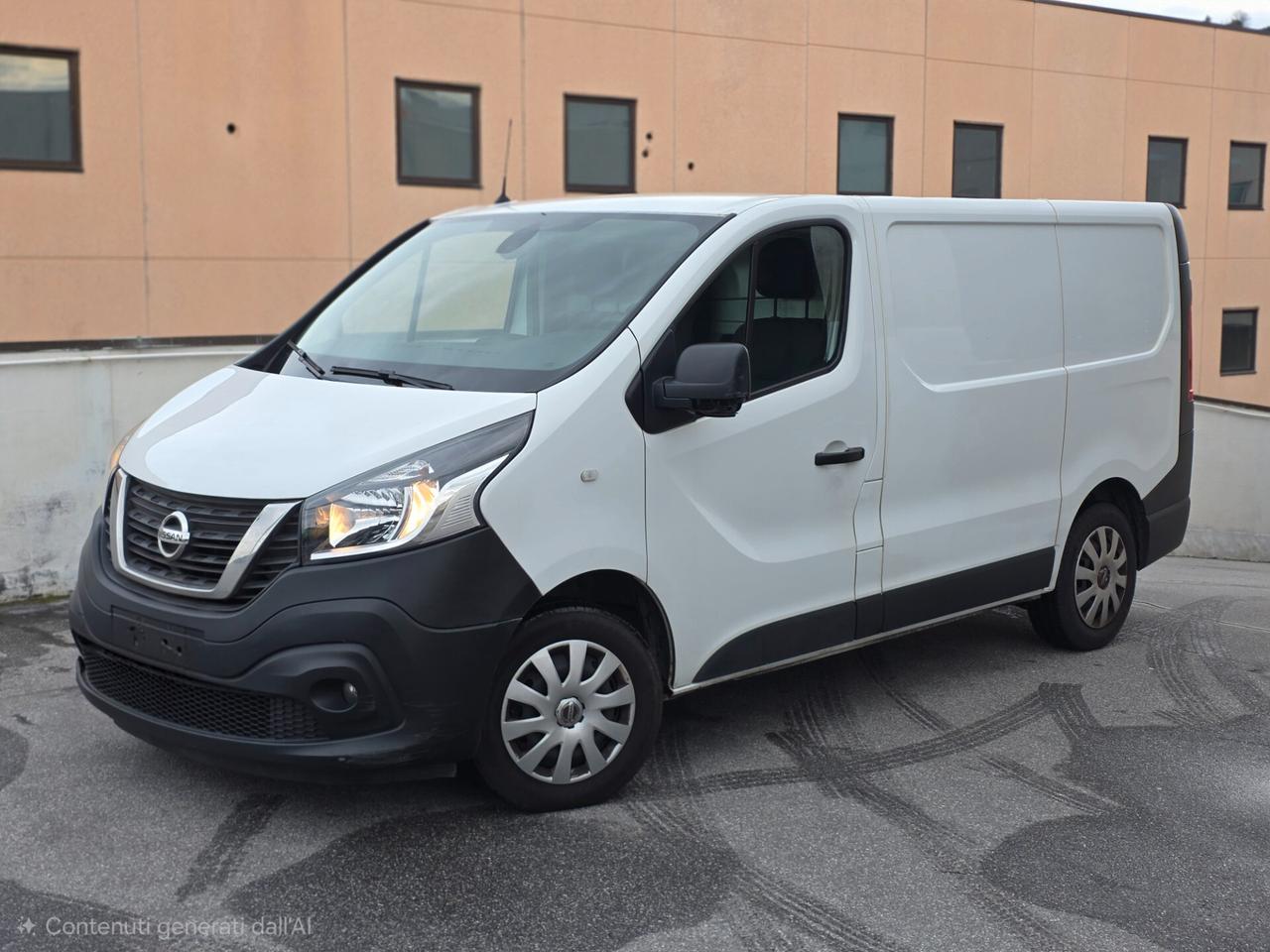 Nissan NV300 27 2.0 dCi 120CV PC-TN Van