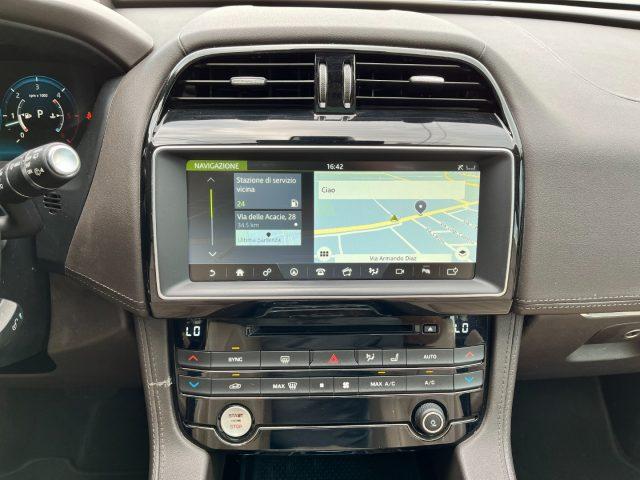 JAGUAR F-Pace 3.0 D V6 300 CV AWD aut. Portfolio