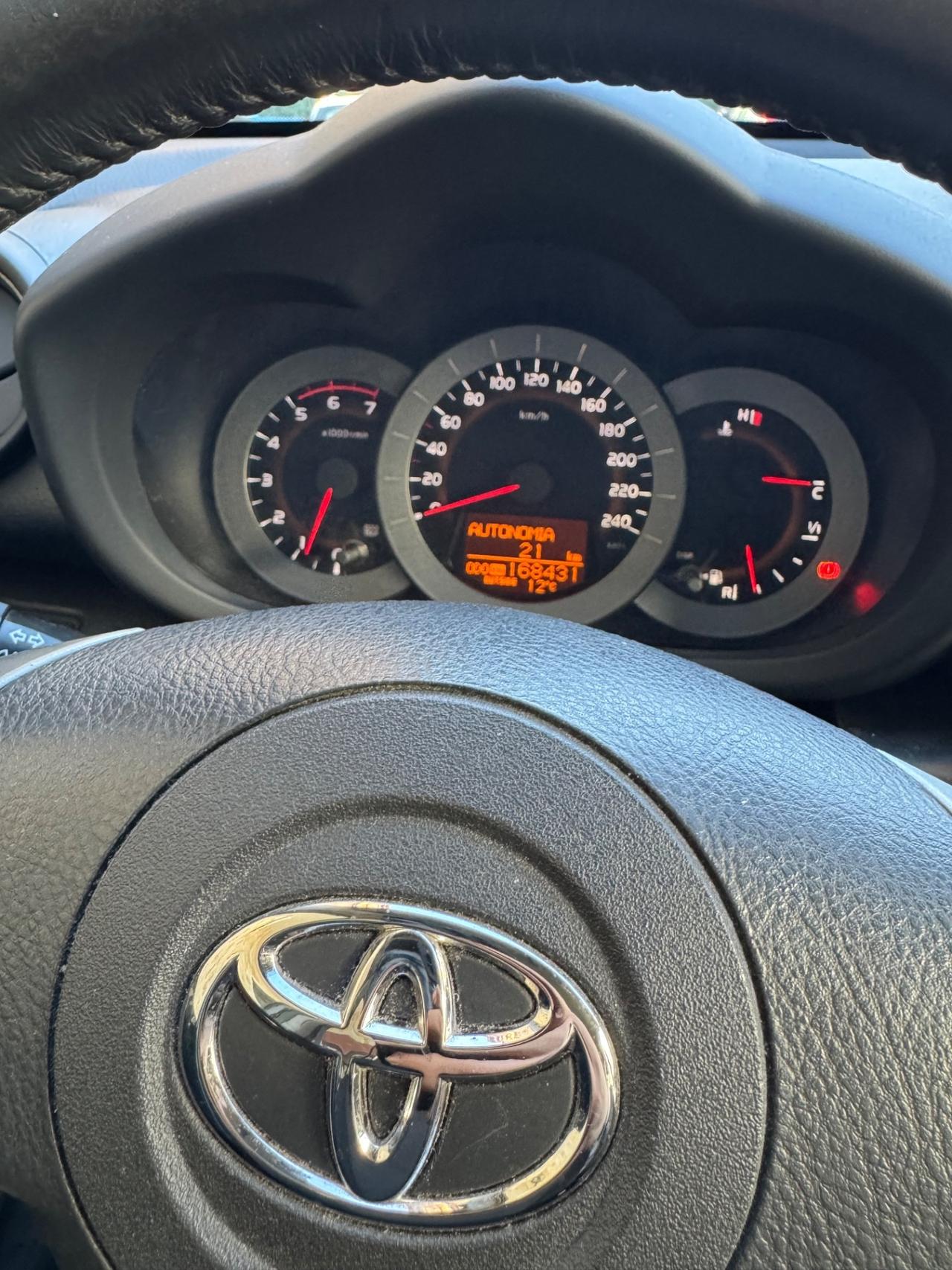 Toyota RAV 4 RAV4 2.2 D-4D 136 CV Sol