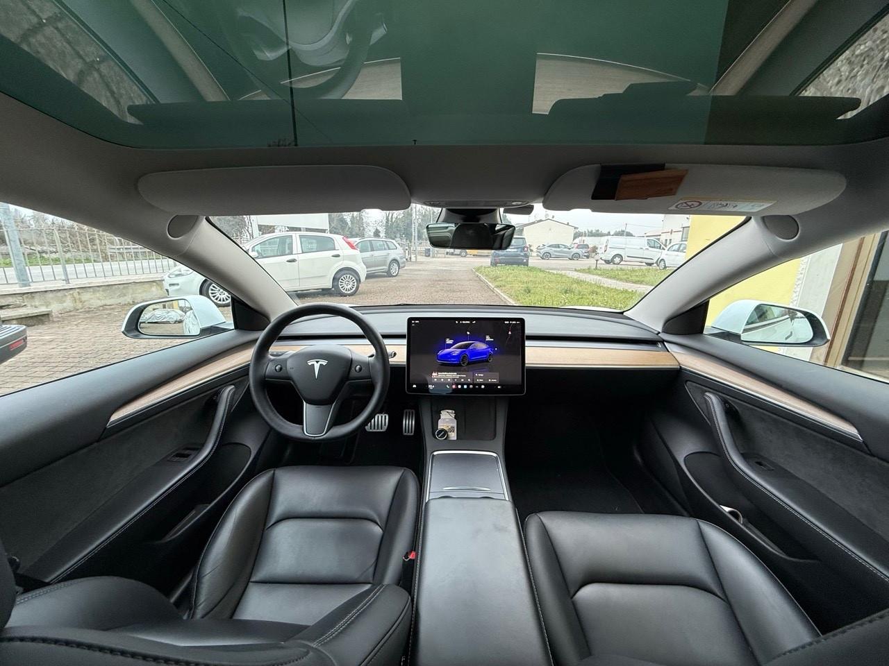 Tesla Model 3 Long Range Performance 2023