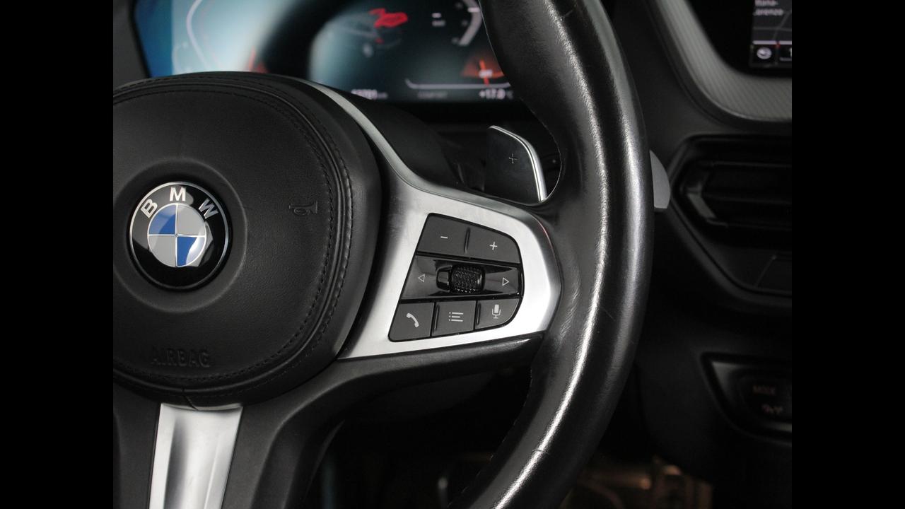 BMW Serie 1 F40 - 118d Sport auto