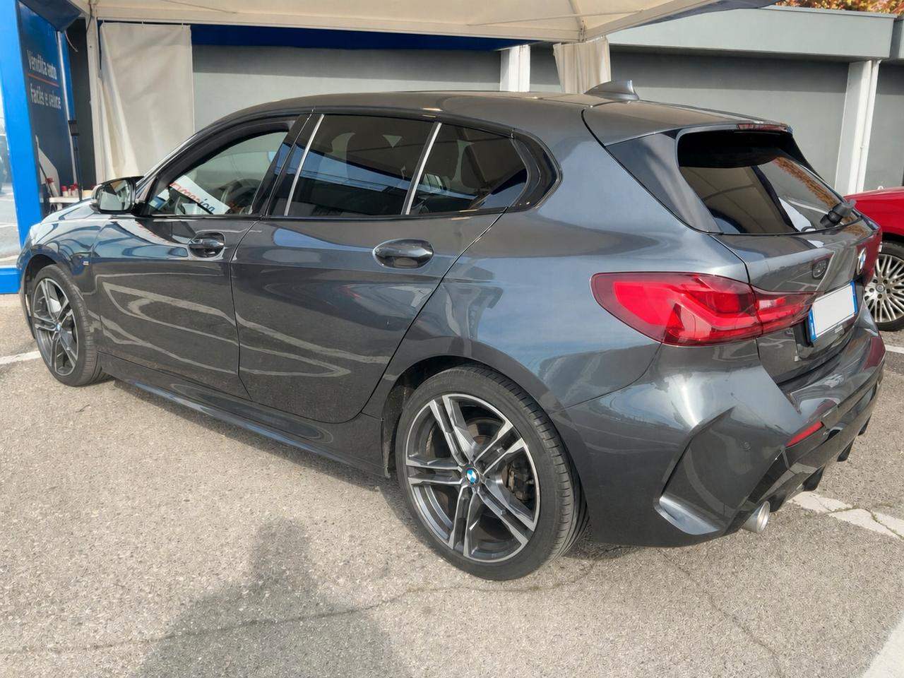 Bmw 118 118d 5p. Msport