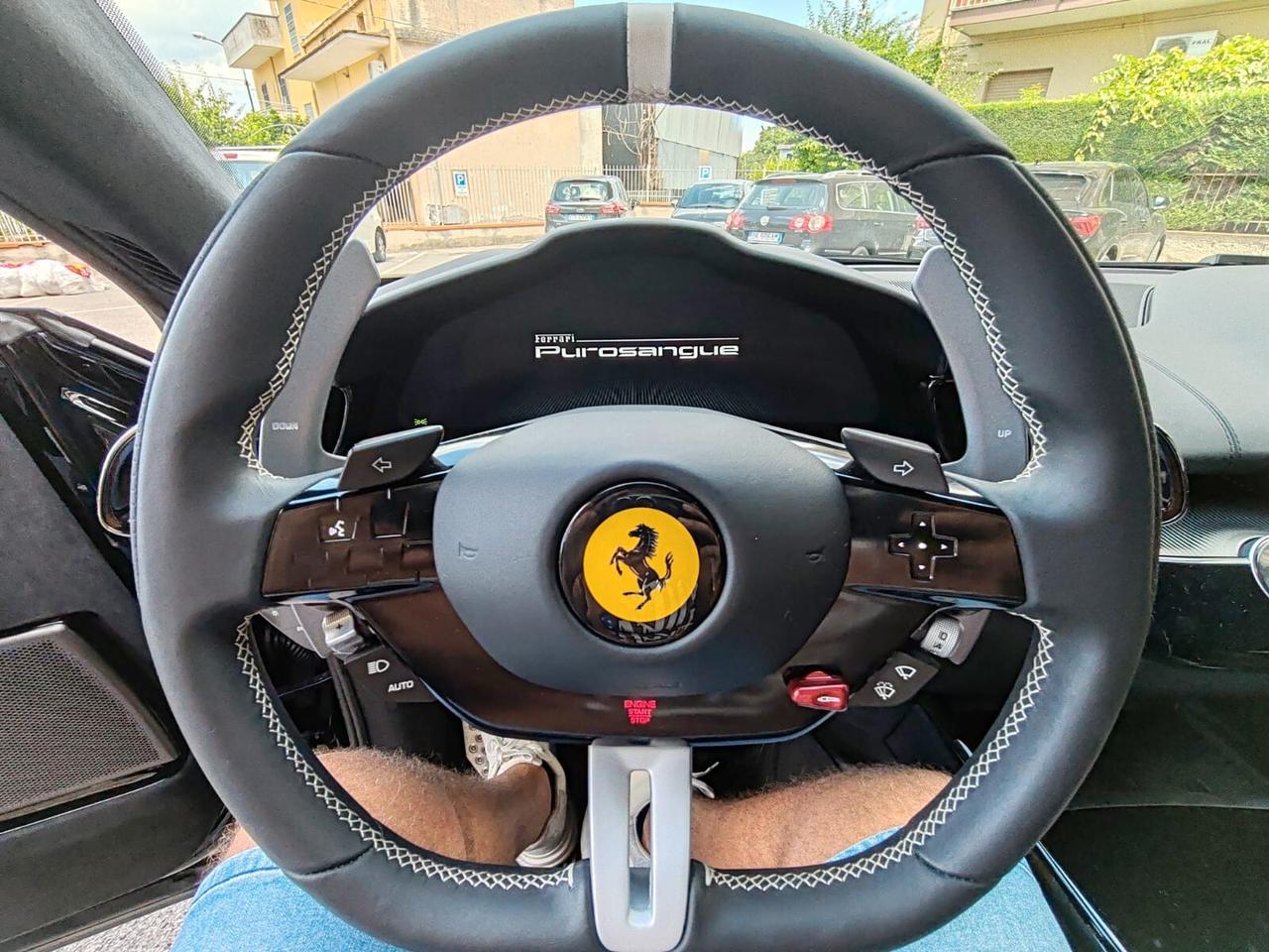 Ferrari Purosangue V12 DCT 4WD*Pano*Black