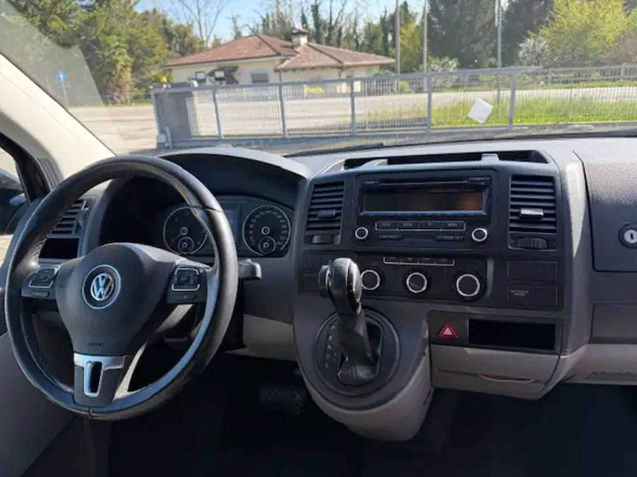 Volkswagen T5 Transporter DSG/Autocarro IVA ESPOSTA