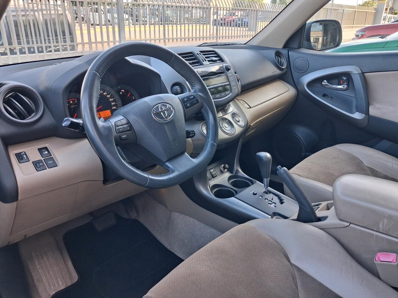TOYOTA Rav4 Crossover 2.200 D-Cat 150cv 4WD Autom.