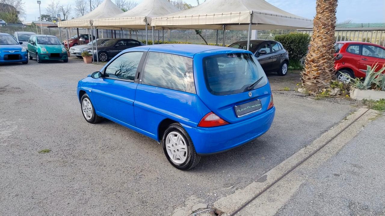Lancia Y 1.2i Elefantino Blu