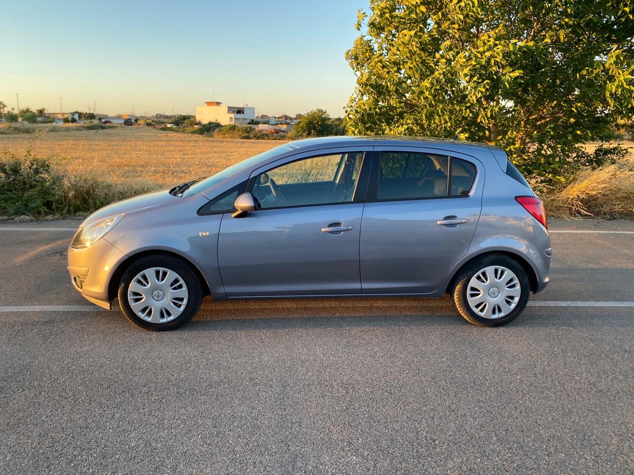 Opel Corsa 1.2 80CV 5 porte GPL-TECH Club