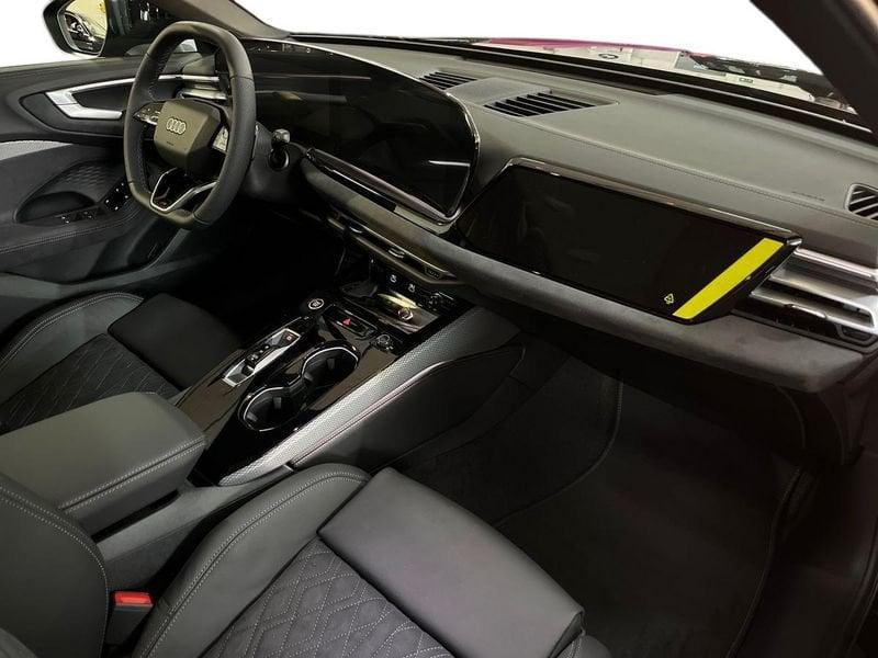 Audi A5 III 2024 Avant Avant 2.0 tdi mhev+ S line edition quattro 204cv s-tronic