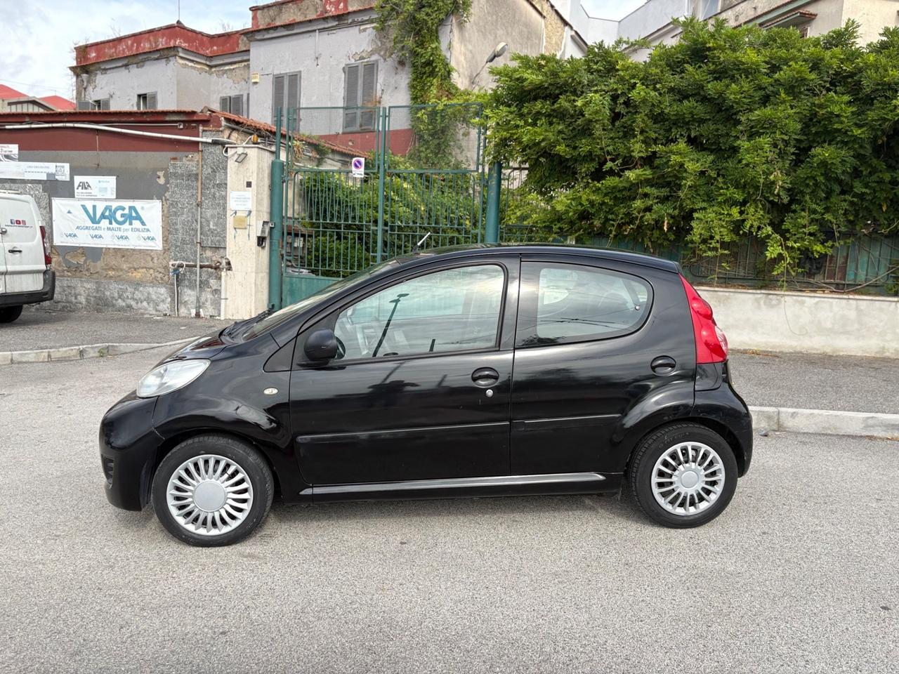 Peugeot 107 Automatica 1.0 Benzina GPL 68cv