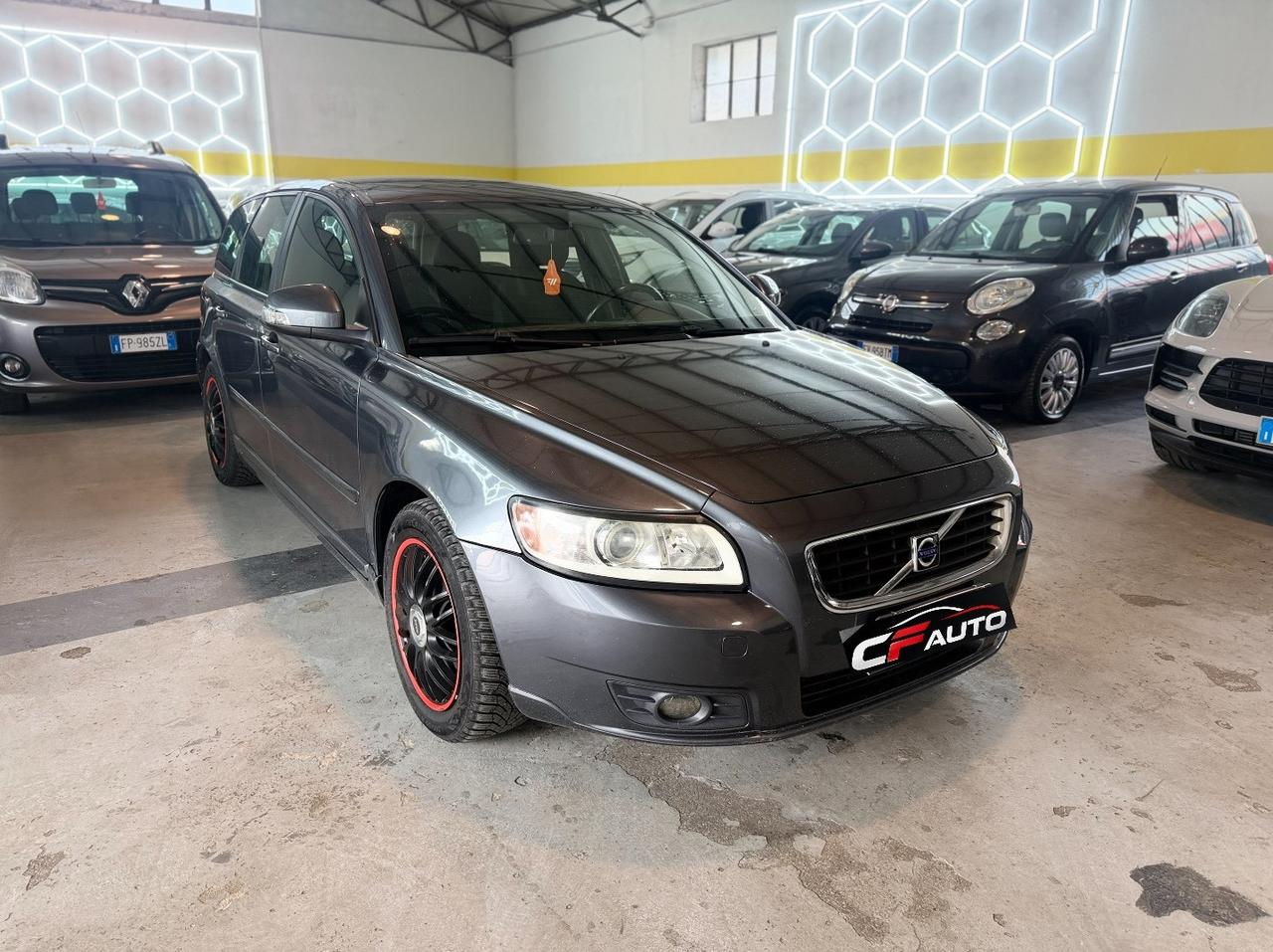 Volvo V50 1.6 Diesel 115CV Per Neopatentati