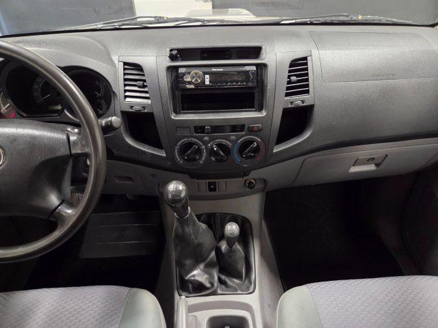 TOYOTA Hilux 2.5 D-4D 4WD 2p. Extra Cab