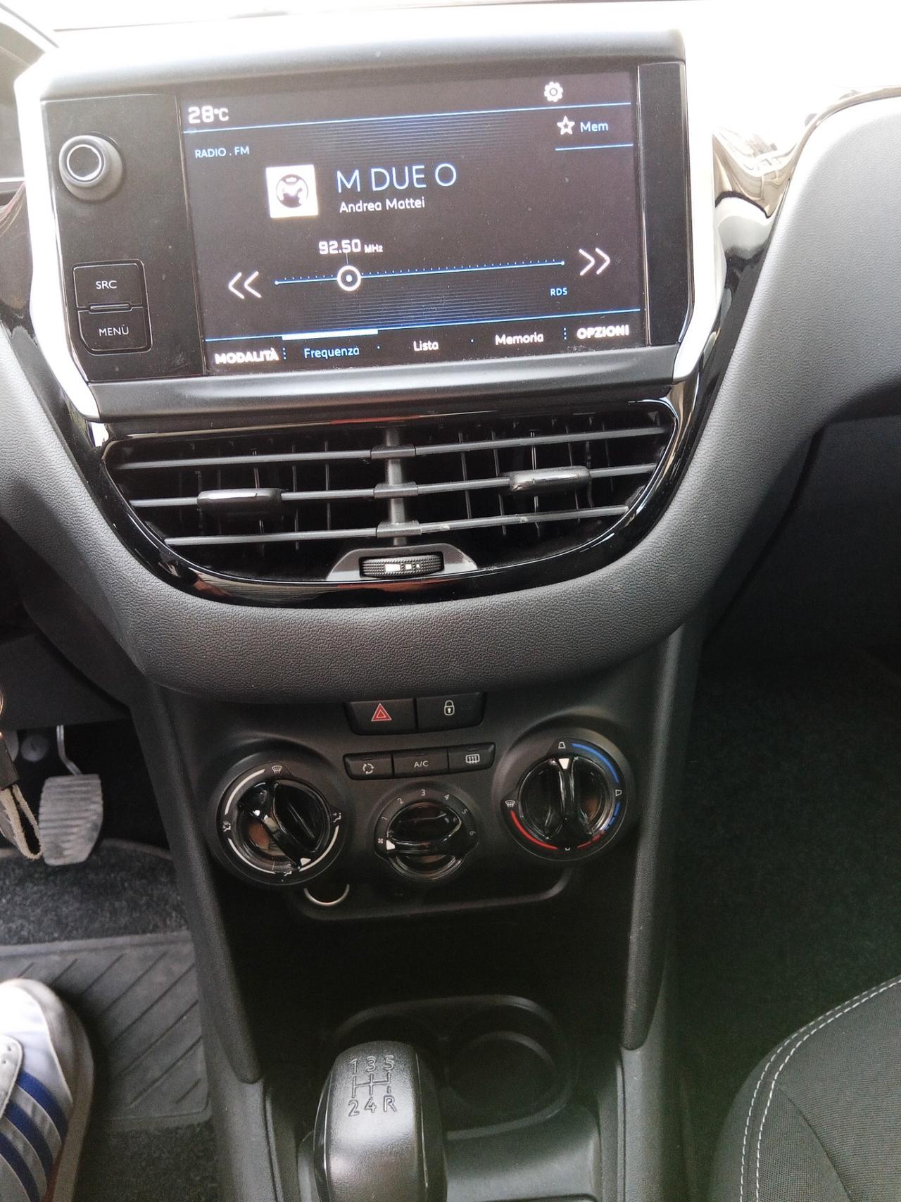 Peugeot 208 PureTech 82 5 porte Allure
