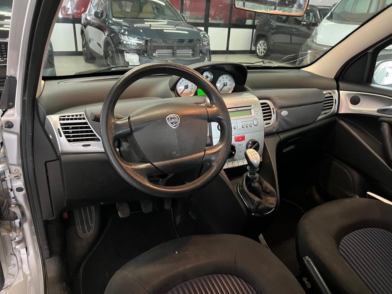 Lancia Ypsilon 1.2 Oro