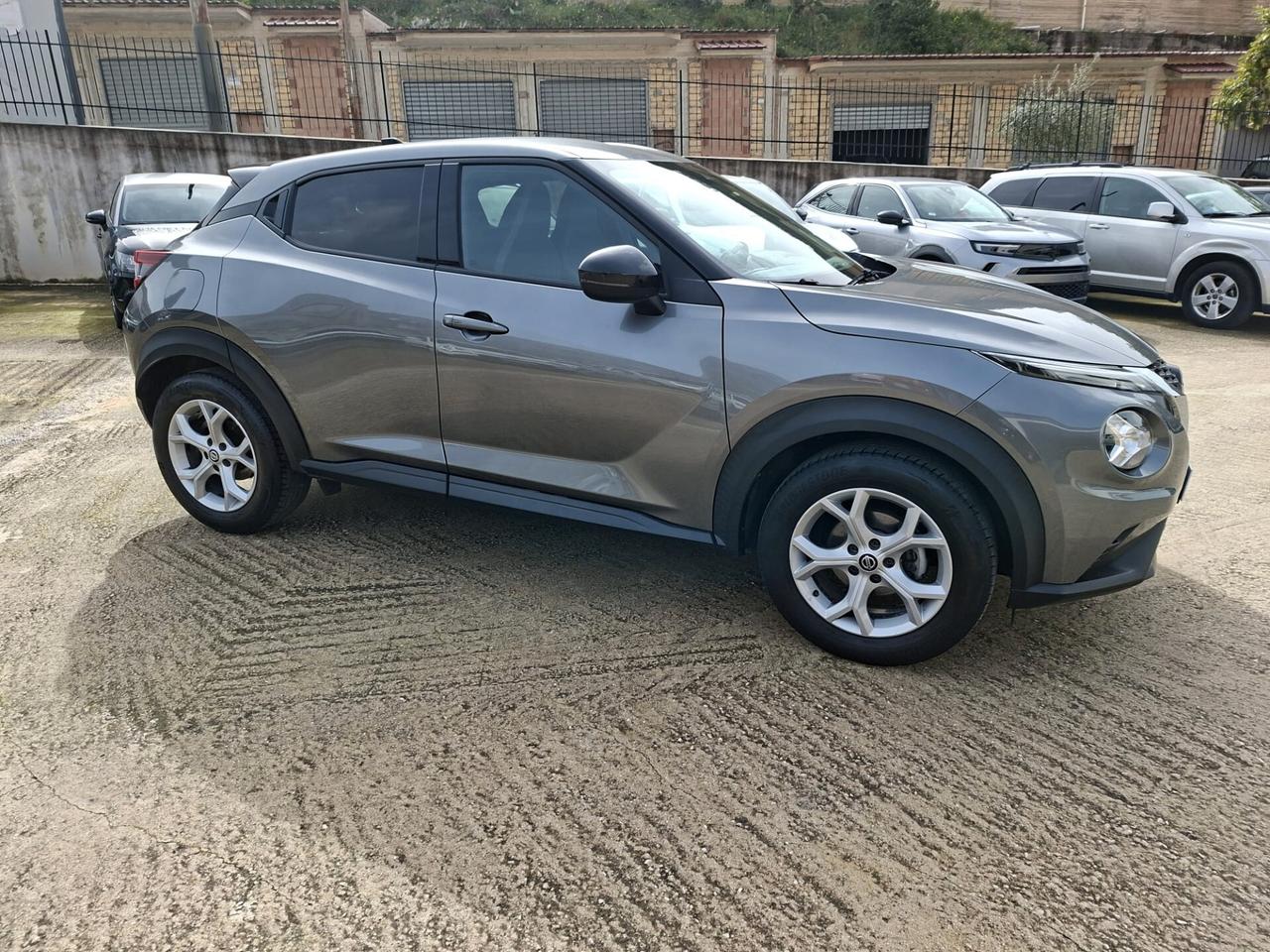 Nissan Juke 1.0 DIG-T 114 CV DCT N-Connecta