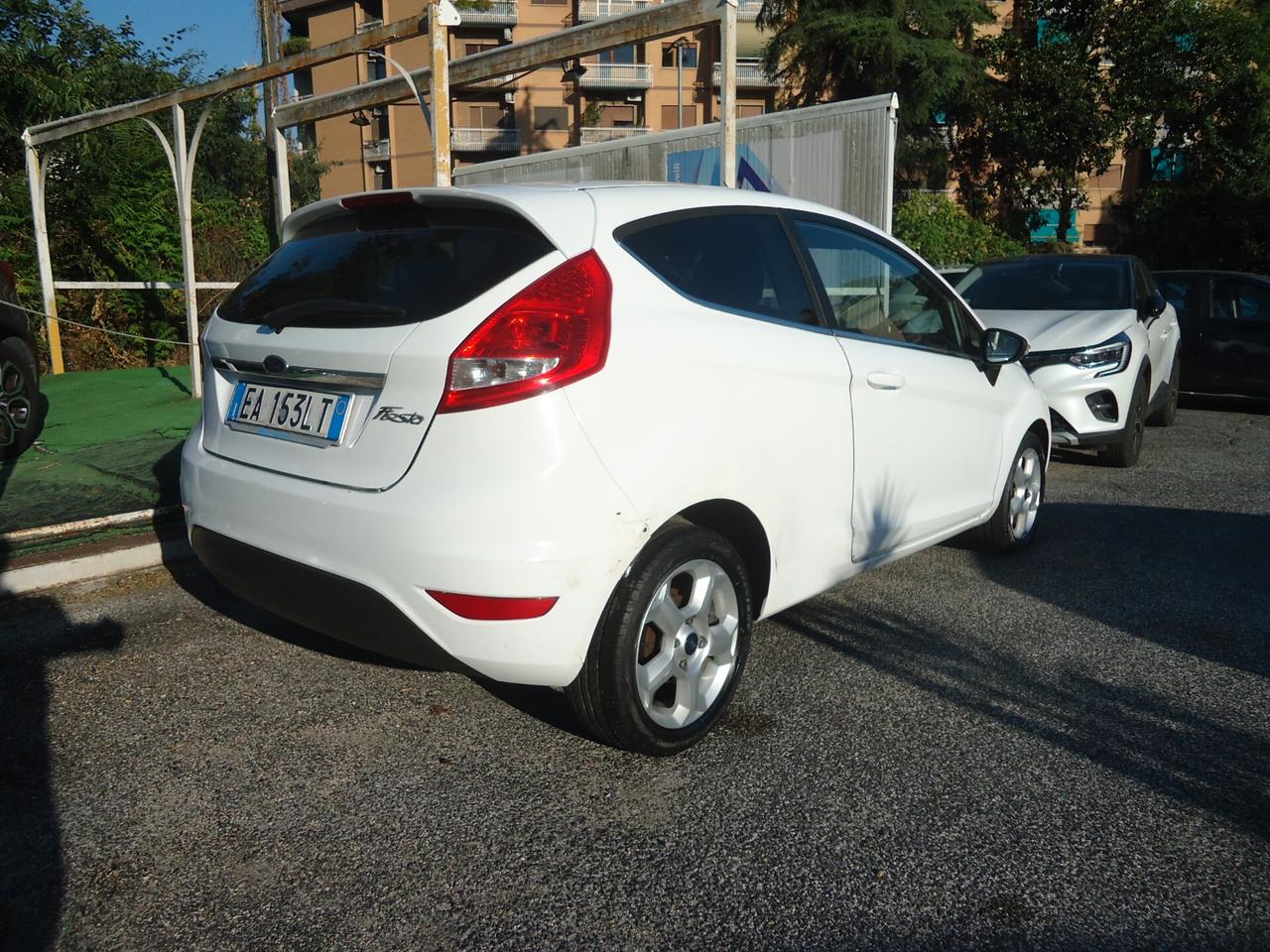 Ford Fiesta 1.4 3 porte Bz.- GPL Titanium