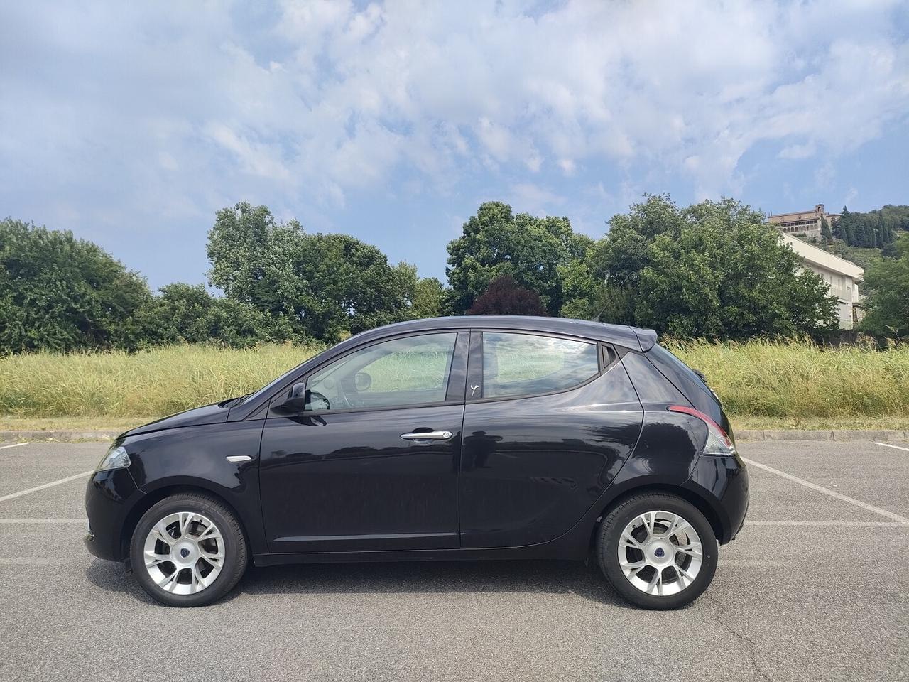 LANCIA Ypsilon 1.2 69cv