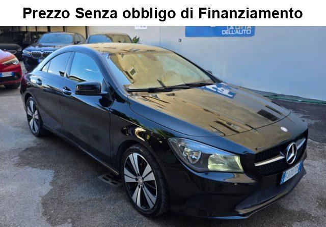 MERCEDES-BENZ CLA 200 d Automatic Business
