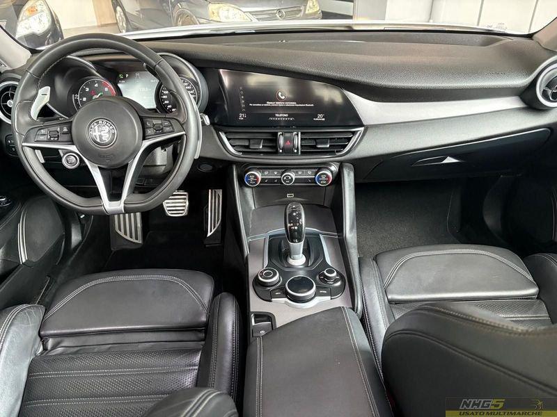 Alfa Romeo Giulia Giulia 2.2 Turbodiesel 210 CV AT8 AWD Q4 Veloce